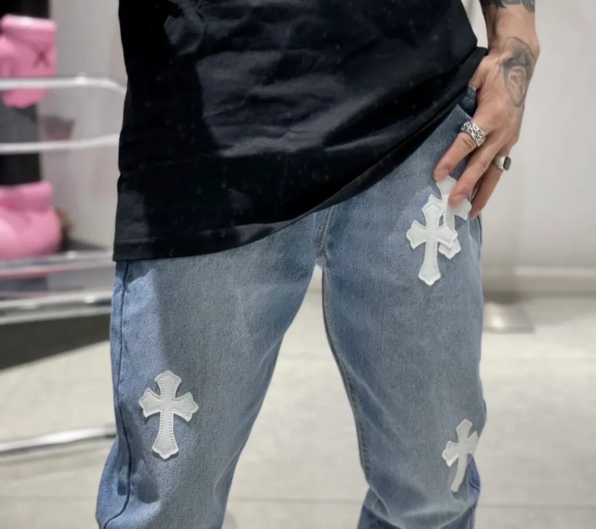 P206 [Next day] Chrome Heart cross patchwork leather jeans Top-notch heavy-duty washing process Calfskin laser-cut cross Distressed silver hardware Straight-leg version makes the upper body slimmer High-end quality distinguishes the market currency Color: blue and white Size: 28 30 32 34 36 Corresponding sizes | S-XXL Ready in stock in seconds Detailed sizes can be found in Figure 9